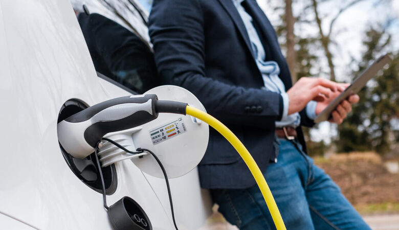 Evde Şarj Etmenin Maliyeti: Elektrik Faturanızı Nasıl Düşük Tutarsınız?